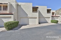 9810 N 5th St in Phoenix, AZ - Foto de edificio - Building Photo