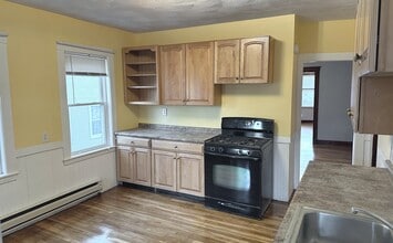 90 Boylston St, Unit NA in Watertown, MA - Building Photo - Building Photo