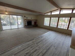 1112 SE Cotter Pl in College Place, WA - Building Photo - Building Photo