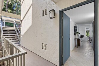 132 Lower Anchorage Rd in Sausalito, CA - Building Photo - Building Photo