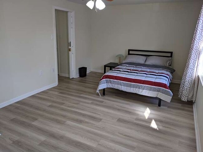property at 7913 Central Park Cir
