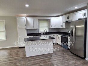 97 Atherton Rd in Radcliff, KY - Building Photo - Building Photo