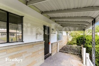 2721 Bernadette Rd in Columbus, OH - Building Photo - Building Photo