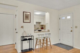 17 Bolton St in Somerville, MA - Building Photo - Building Photo
