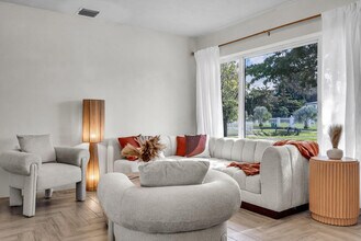 535 N Biscayne River Dr in Miami, FL - Building Photo - Building Photo