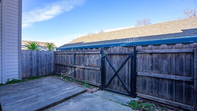 367 Wall Pl in Santa Rosa, CA - Building Photo - Building Photo