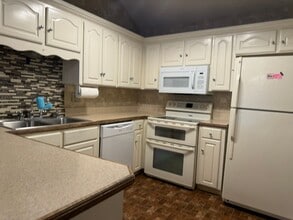 9106 Bushnell Ln in Shreveport, LA - Building Photo - Building Photo