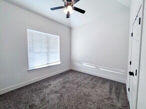 1706 102nd St in Lubbock, TX - Building Photo - Building Photo