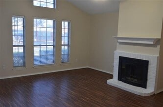 1111 Glen Creek Dr in Mansfield, TX - Building Photo - Building Photo