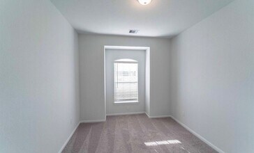 14397 High Hl Dr in Conroe, TX - Building Photo - Building Photo