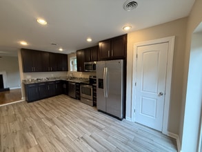 536 Woodmont Dr in Charlottesville, VA - Building Photo - Building Photo