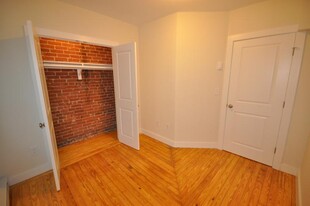 22 Sussex St, Unit single family in Boston, MA - Foto de edificio - Building Photo