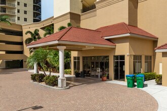 The Ashland at Lakeridge in Ft. Myers, FL - Building Photo - Building Photo