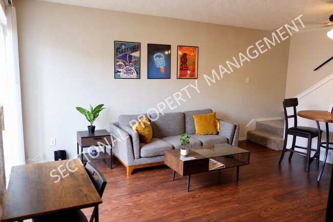 715-719 N Center St