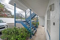 5035 Bordeaux Village Pl in Tampa, FL - Foto de edificio - Building Photo