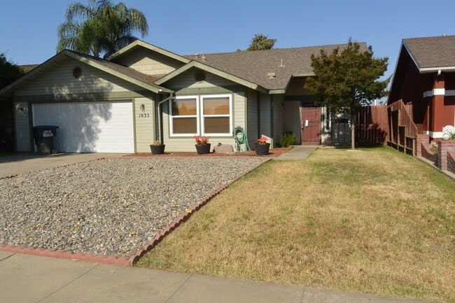 property at 1035 S Regina St