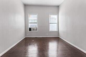 511 9th St in Galveston, TX - Foto de edificio - Building Photo