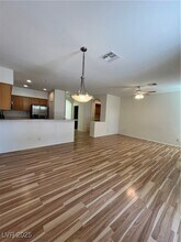 11449 Parkersburg Ave in Las Vegas, NV - Building Photo - Building Photo