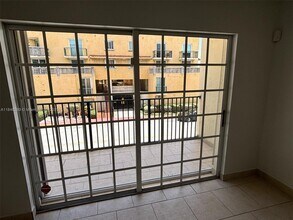 8900 Collins Ave in Surfside, FL - Building Photo - Building Photo