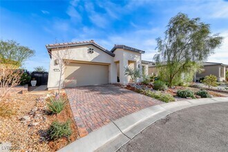 52 Cliffwater St in Henderson, NV - Building Photo - Building Photo