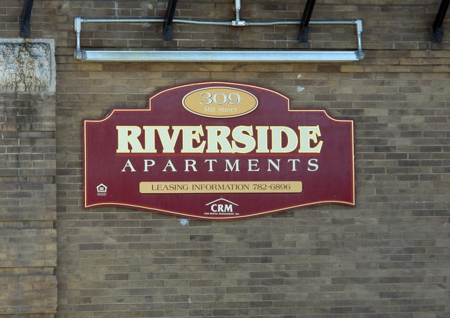 Riverside Apartments in Watertown, NY - Foto de edificio - Building Photo