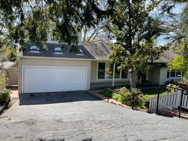 property at 3221 Stanley Blvd