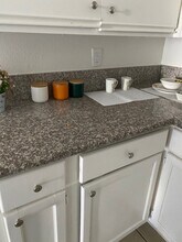 7533 Vineland Ave, Unit 8 in Los Angeles, CA - Building Photo - Building Photo