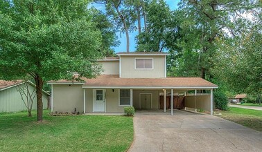 1202 E Red Cedar Cir in Spring, TX - Building Photo - Building Photo