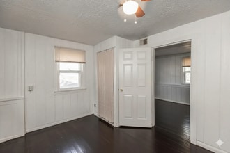 222 Manning Ave in St. Louis, MO - Foto de edificio - Building Photo