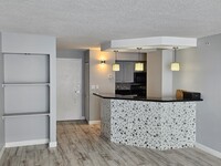 6917 Collins Ave, Unit 804 in Miami, FL - Building Photo - Building Photo