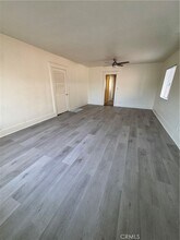 179 E 48th St in Los Angeles, CA - Building Photo - Building Photo