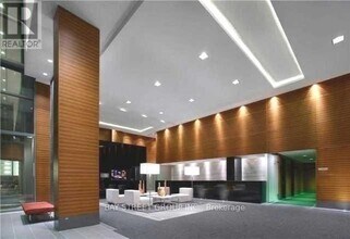 135 Village Green Square in Toronto, ON - Building Photo - Building Photo