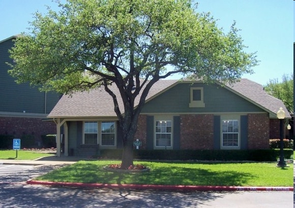 Arbors Of Corsicana in Corsicana, TX - Building Photo - Building Photo