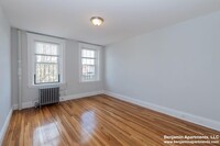 276 Chestnut Hill Ave, Unit 1 in Boston, MA - Building Photo - Building Photo