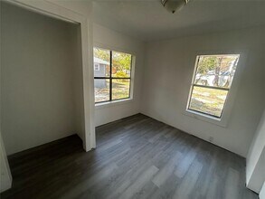 516 S 11th St in Fort Pierce, FL - Building Photo - Building Photo