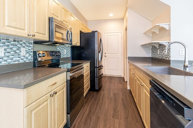 91-6221-6221 Kapolei Pkwy in Ewa Beach, HI - Building Photo - Building Photo