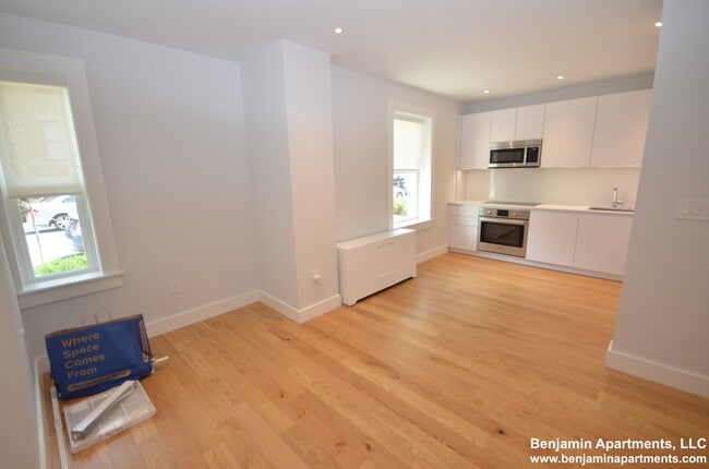 35 South St, Unit 3 in Boston, MA - Building Photo - Building Photo