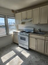 49 Roger Ave in Inwood, NY - Building Photo - Building Photo