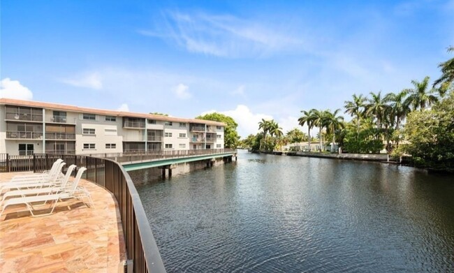 1785 N Andrews Sq, Unit New Hidden Harbor Condo in Fort Lauderdale, FL - Foto de edificio - Building Photo