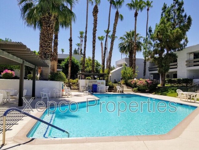 property at 5285 E Waverly Dr