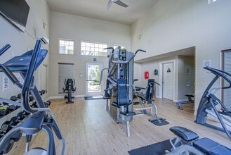 PARKGROVE APARTMENTS in Eugene, OR - Building Photo - Building Photo