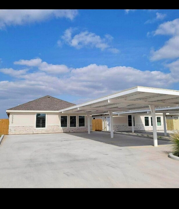 5310 Vision St in Rio Grande City, TX - Building Photo