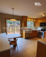 172 Parsons Ln in Rochester Hills, MI - Building Photo - Building Photo