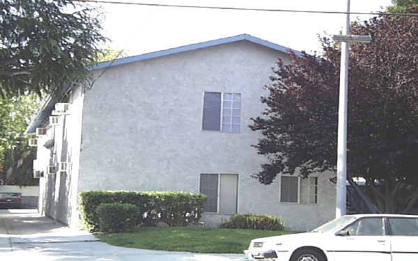 12348 Oxnard St in North Hollywood, CA - Foto de edificio - Building Photo