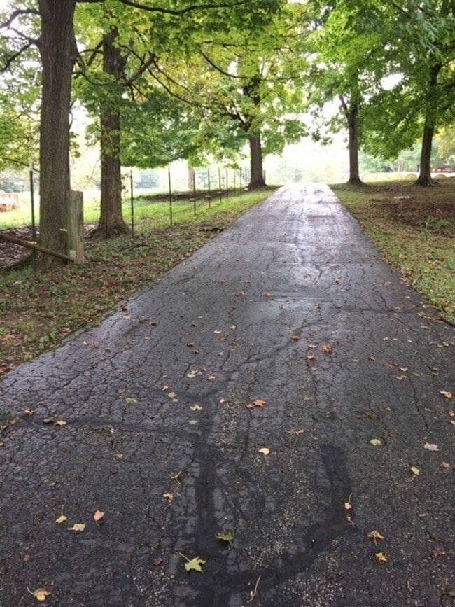 8765 S Gore Rd in Bloomington, IN - Building Photo - Building Photo