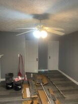 12417 Watterson Ave, Unit Down