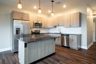 Trowbridge Flats in Grand Rapids, MI - Building Photo