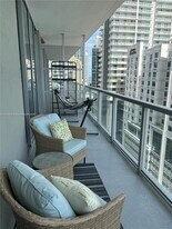 79 SW 12th St, Unit 1505-S in Miami, FL - Building Photo
