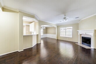 22010 Kenlake Dr in Katy, TX - Building Photo - Building Photo