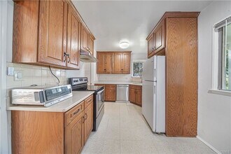 3388 Rosewood Ave in Los Angeles, CA - Building Photo - Building Photo